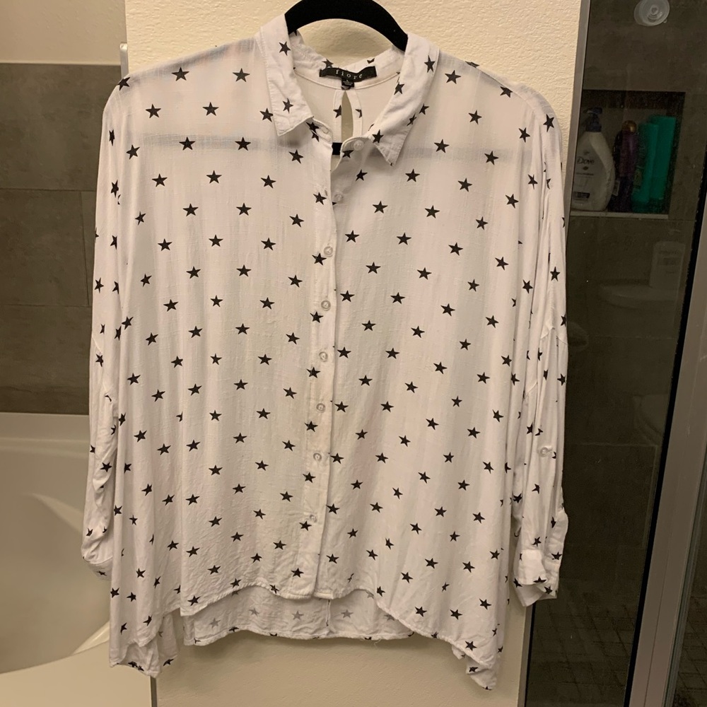 Star print button down